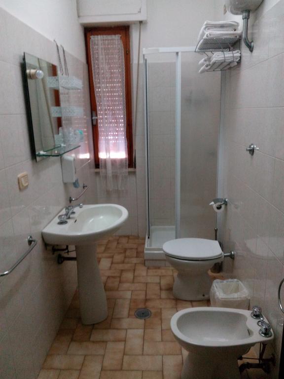 Hotel Lea Гроссето Номер фото