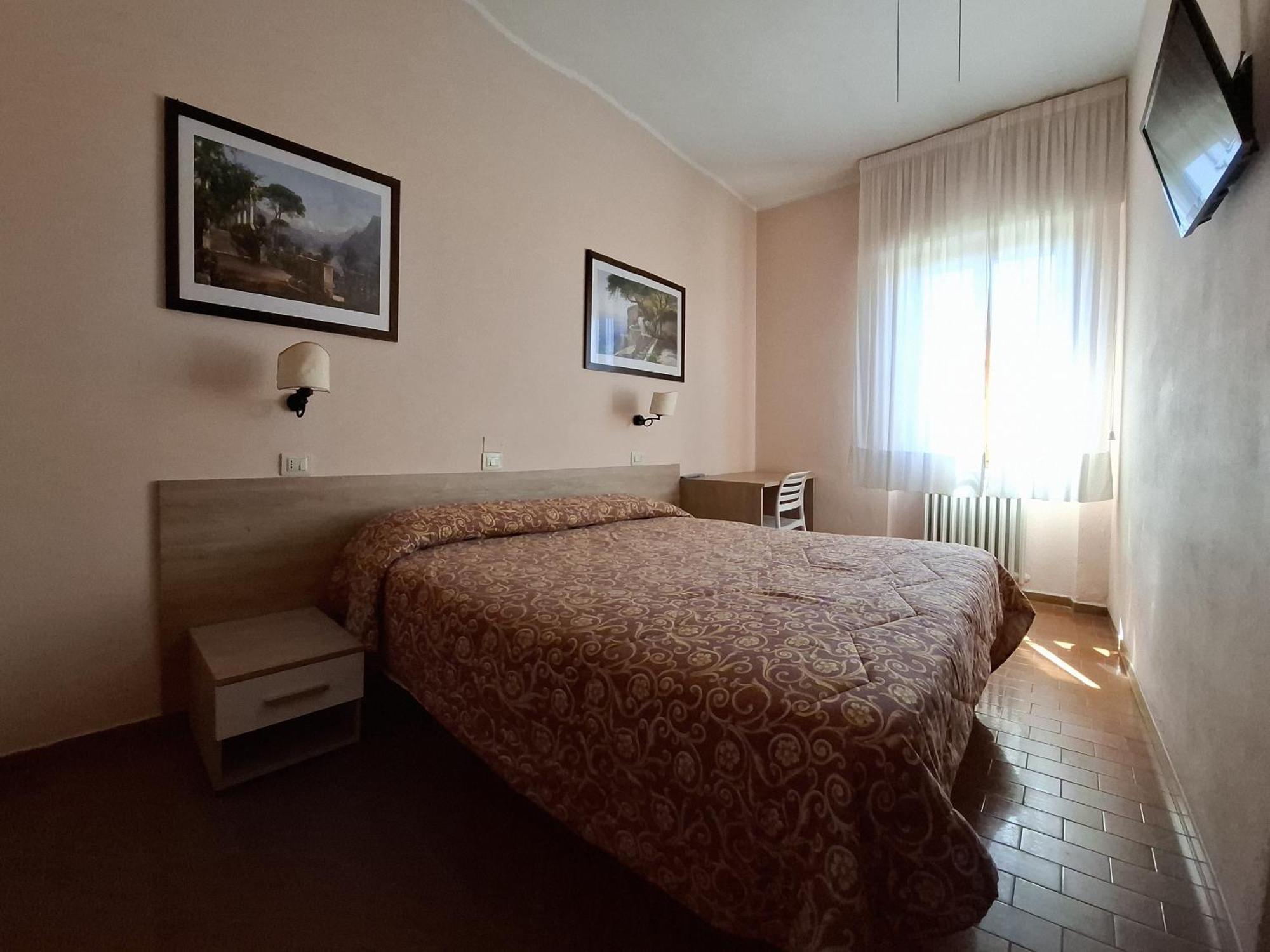 Hotel Lea Гроссето Екстер'єр фото